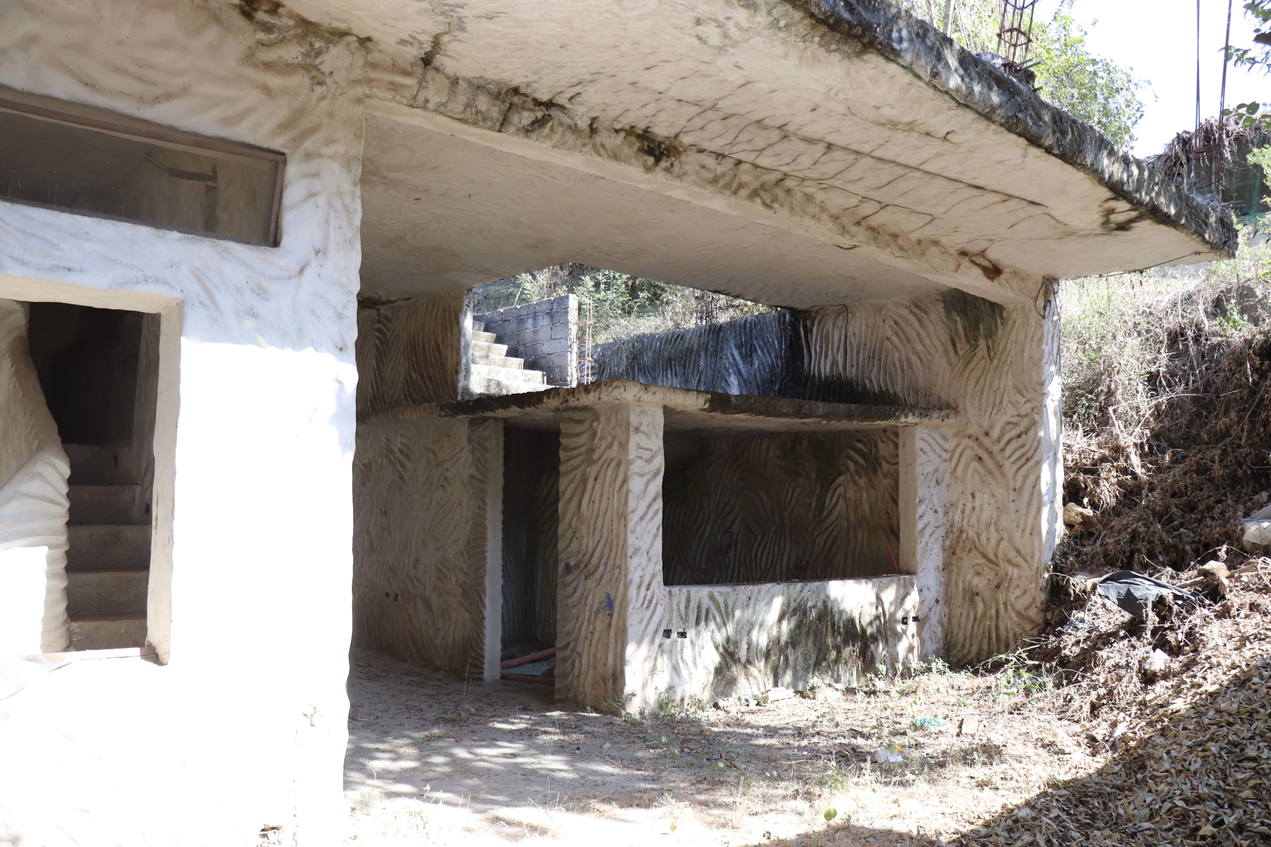 Investment property in Avestruces Sayulita with apartments and land.