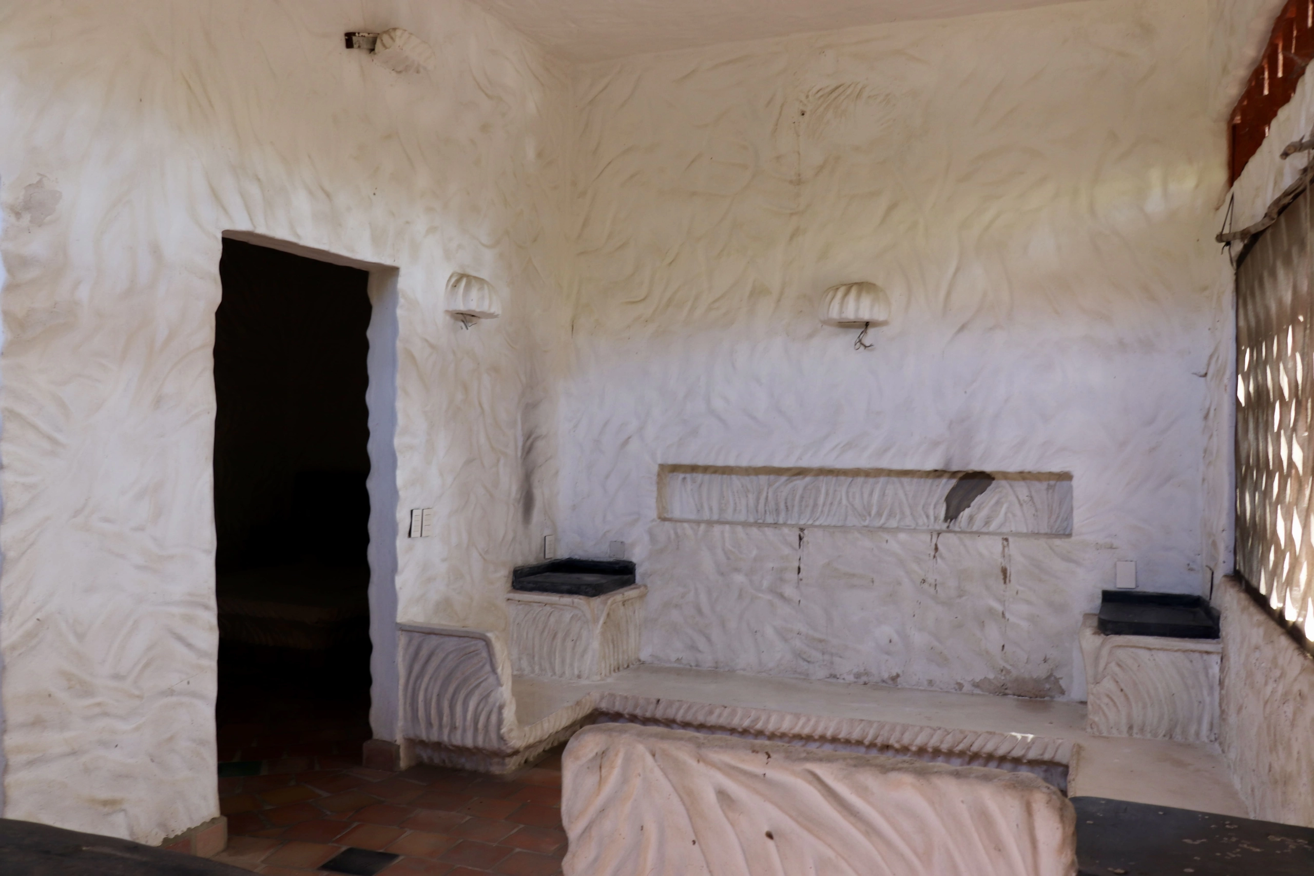 Investment property in Avestruces Sayulita with apartments and land.