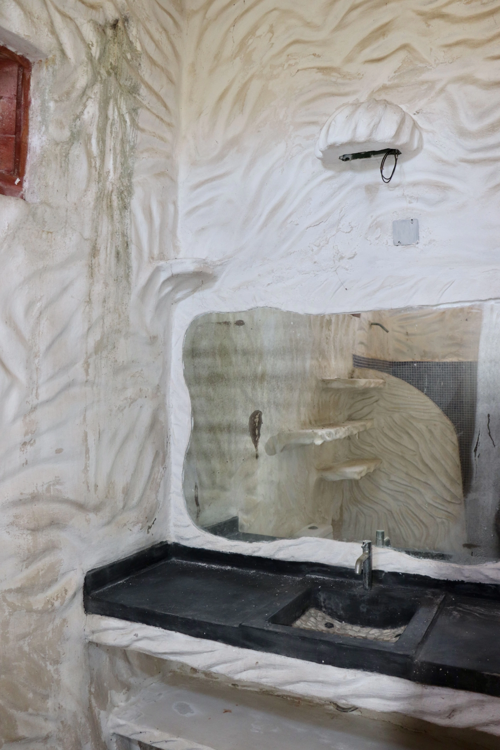 Investment property in Avestruces Sayulita with apartments and land.