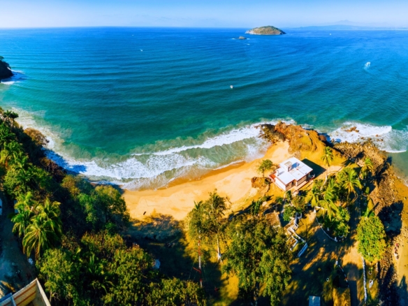 Rent or Buy? A Comparison for Living or Vacationing in Sayulita.