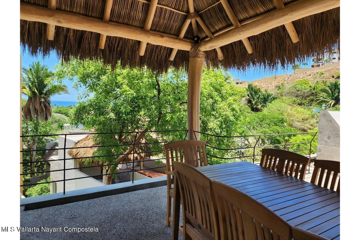 CASA-BAJA-CHIRIPA-TERRACE-VIEW