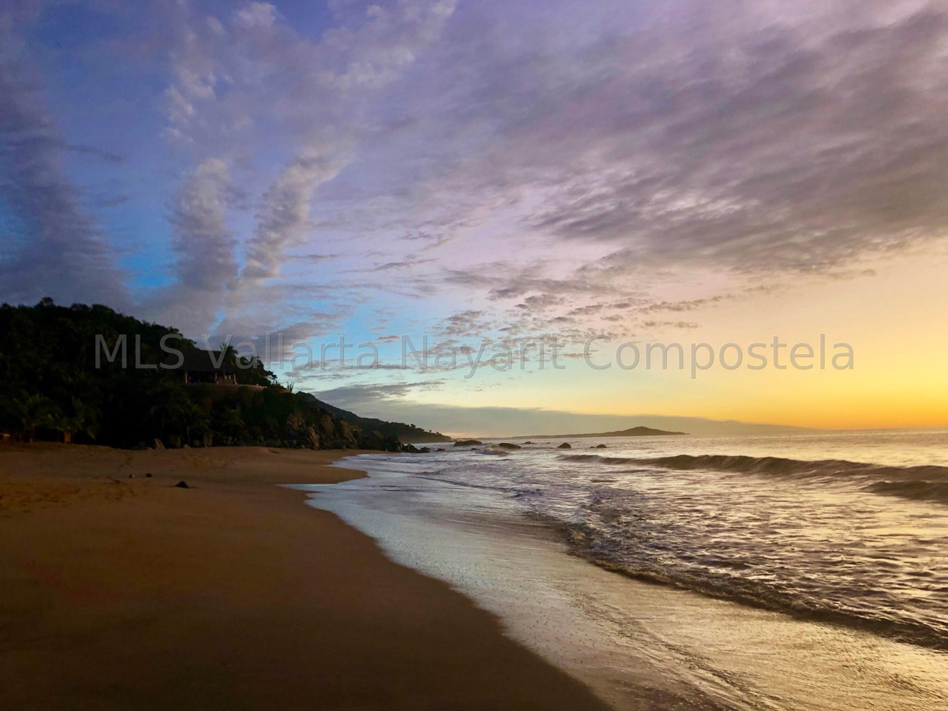 Beachfront land for sale in Playa Carricitos Sayulita with ocean views