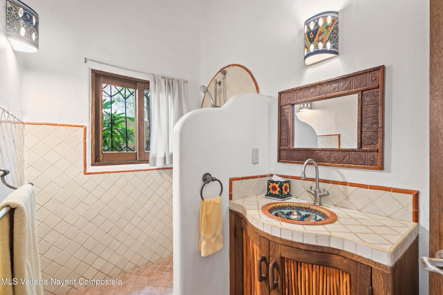 Luxury Mexican-style home with saltwater pool near the beach on Sayulita’s North Side