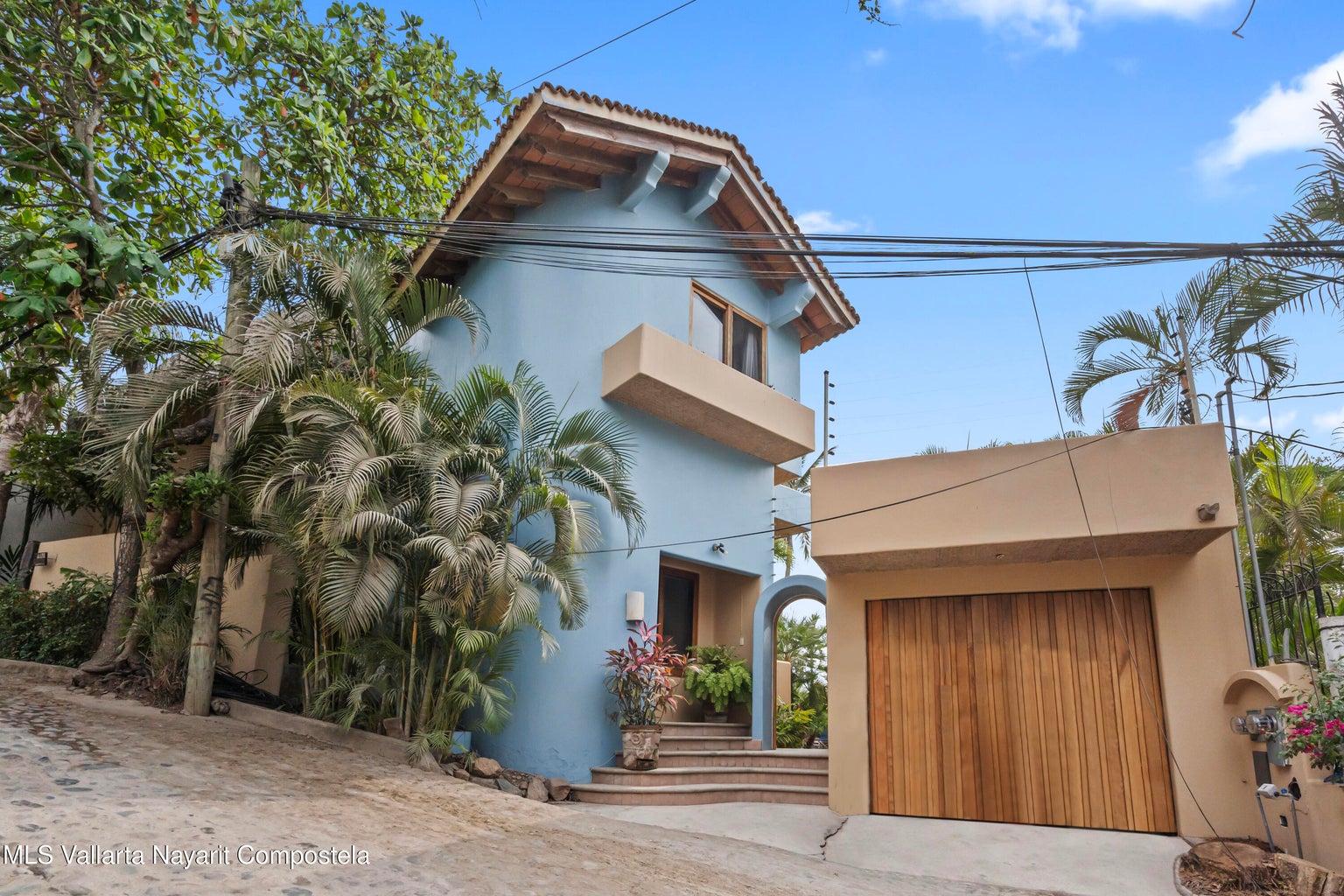 Luxury Mexican-style home with saltwater pool near the beach on Sayulita’s North Side