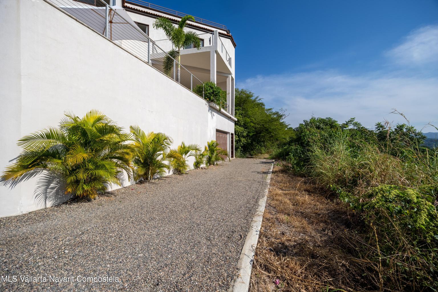 Casa del Sol 26 Casa de lujo de 4 recámaras con vistas panorámicas al océano y la selva en Sayulita, Riviera Nayarit
