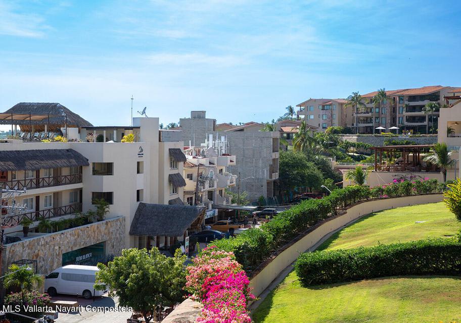 Ocean view condo near the beach at El Anclote in Punta de Mita Riviera Nayarit