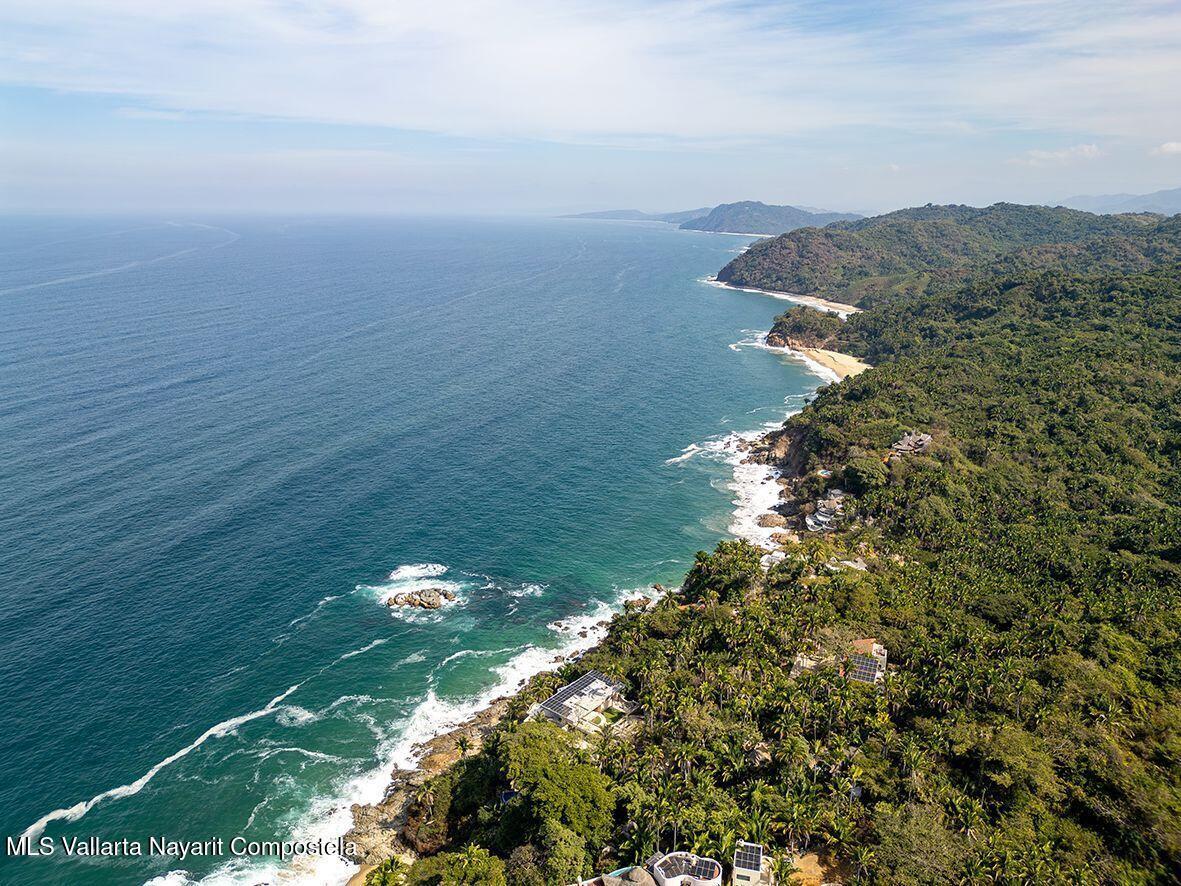 Oceanfront land for sale in San Pancho Riviera Nayarit with panoramic Pacific Ocean views