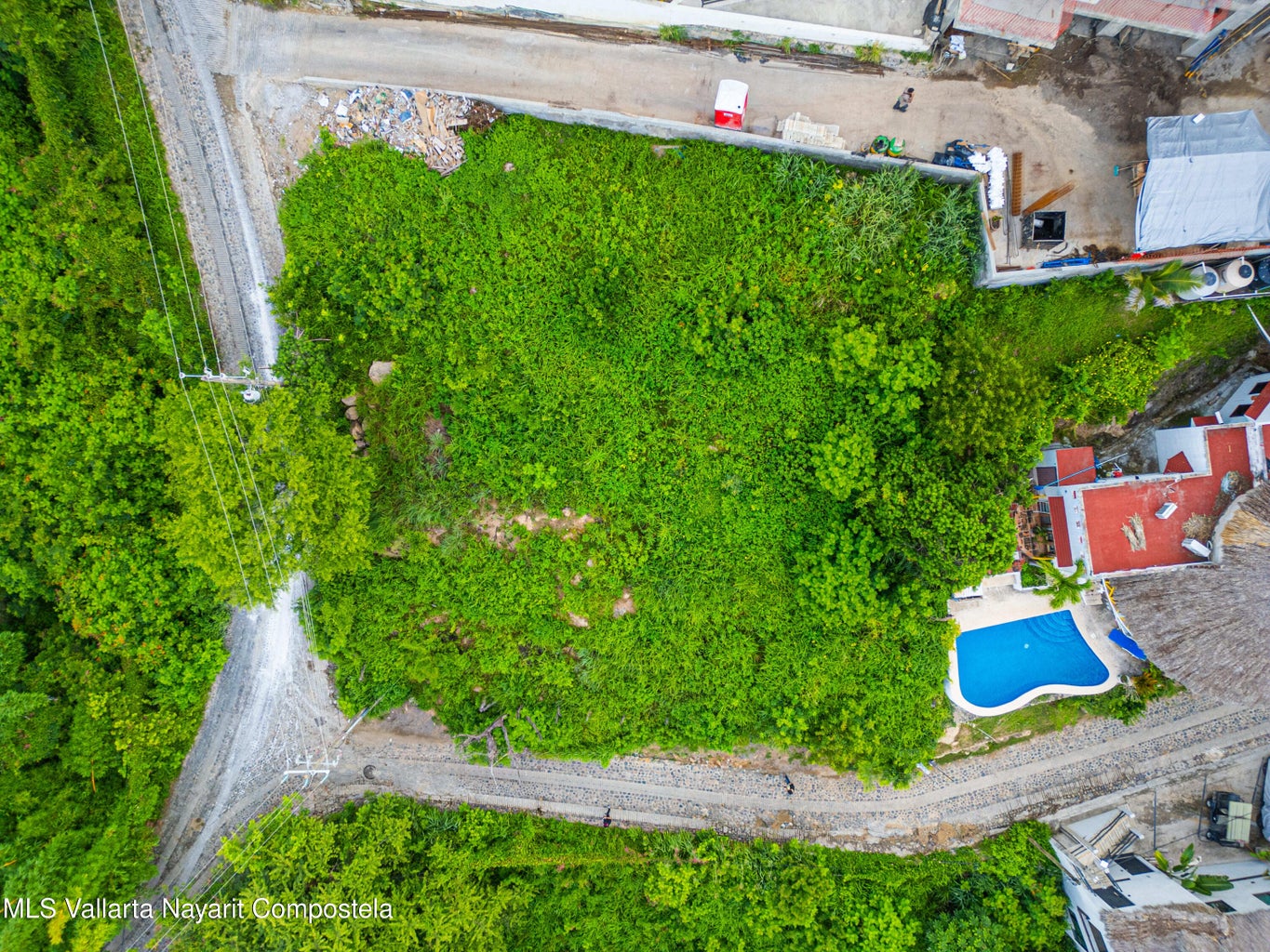Ocean view lot for sale in Sayulita’s exclusive Nanzal neighborhood overlooking the Pacific Ocean.
