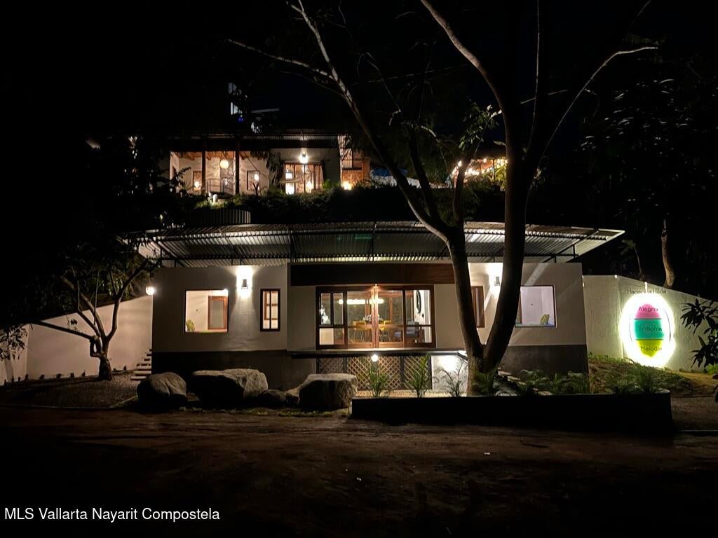 Modern jungle retreat in Sayulita surrounded by tropical parota trees