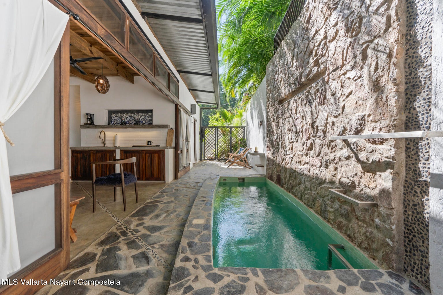 Modern jungle retreat in Sayulita surrounded by tropical parota trees