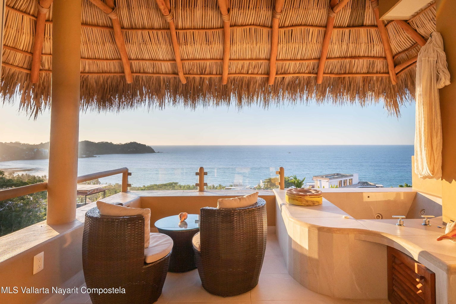 Propiedad de Lujo Frente al Mar en Sayulita
