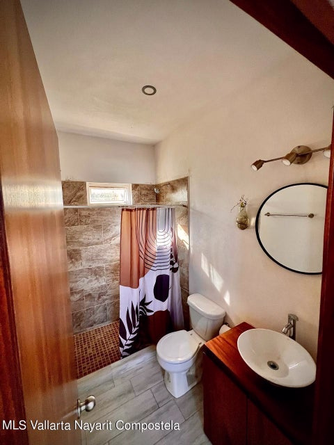 Casita Blanca 3 House for sale