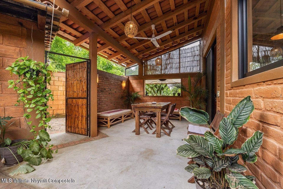 Tahiti-Casa-de-los-Pajaros-12 Investment property for sale in San Pancho with four rental apartments and private home