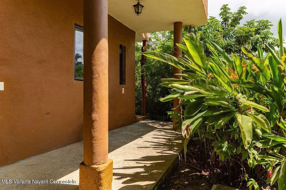 Tahiti-Casa-de-los-Pajaros-21 Investment property for sale in San Pancho with four rental apartments and private home