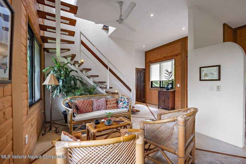 Tahiti-Casa-de-los-Pajaros-7 Investment property for sale in San Pancho with four rental apartments and private home
