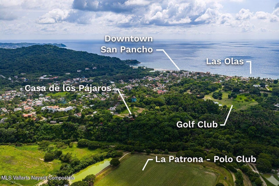 Tahiti-Casa-de-los-Pajaros Investment property for sale in San Pancho with four rental apartments and private home