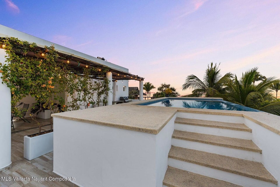 Fully equipped kitchen at Condo Lunita, Sayulita